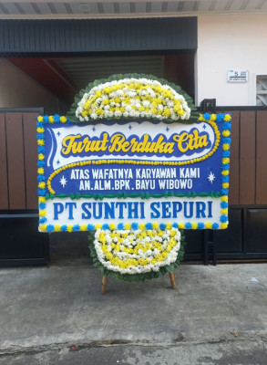 Papan Bunga Duka di Rungan